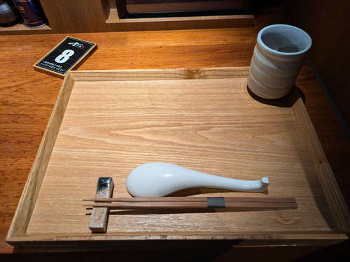 らぁ麺すぎ本(二重橋)テーブルセット202505.jpg