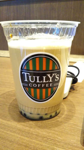 タリーズコーヒー・アイスカフェラテグランデサイズタピオカ追加氷なしミルク多め201907.jpg
