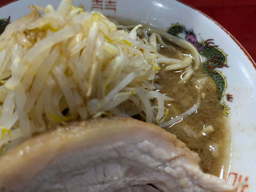 ラーメン鷹の目(川口)ラーメン(ミニ)ニンニクマシA202502.jpg