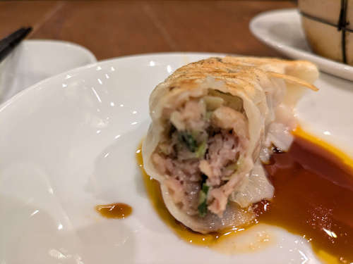 紅虎餃子房(浦和美園)大餃子A202502.jpg
