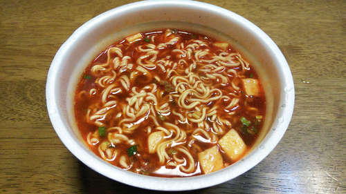 赤から麻婆風ラーメン(カップ麺)201811A.jpg
