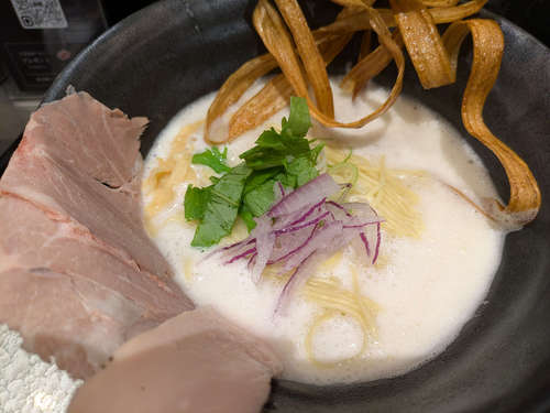 鶏soba 座銀(東京・丸の内)鶏soba 麺大盛A202506.jpg
